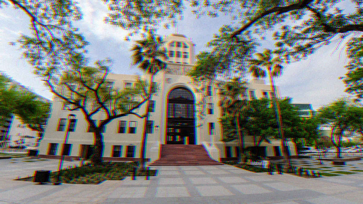 Fotografía de la fachada del Antiguo Palacio Federal, edificio histórico de la ciudad de Monterrey que actualmente funciona como sede del LabNL.